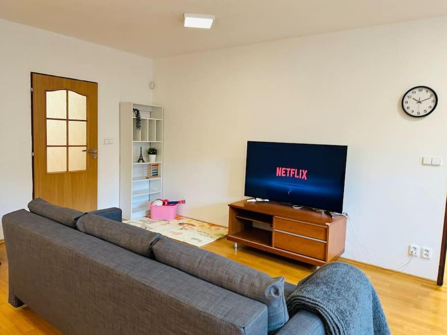 Family-Friendly Prague 5 Stay Kültér fotó